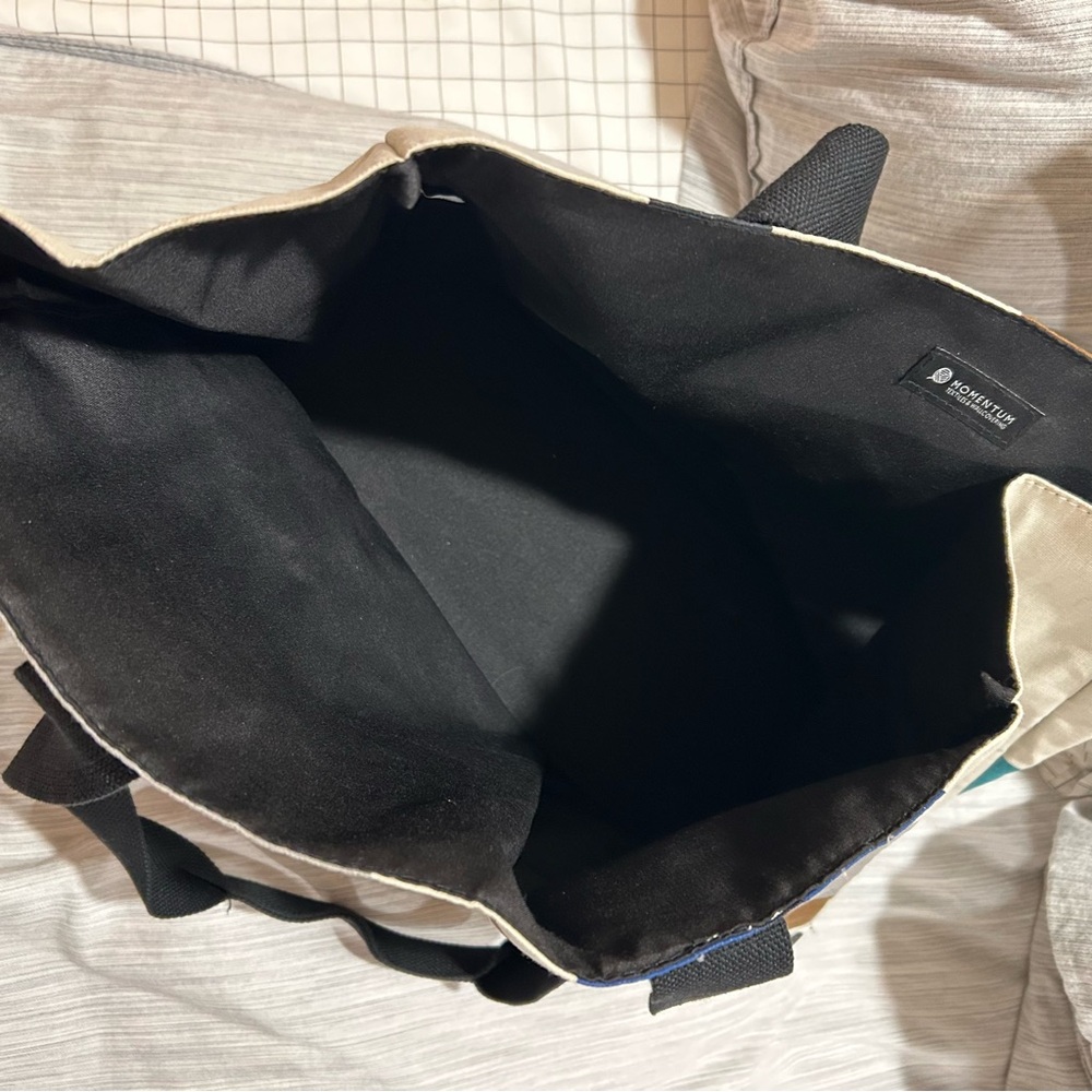 Geometric Tote with Black Straps - Picture 4 of 4